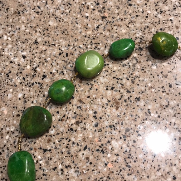 Green stone necklace - Picture 5 of 5